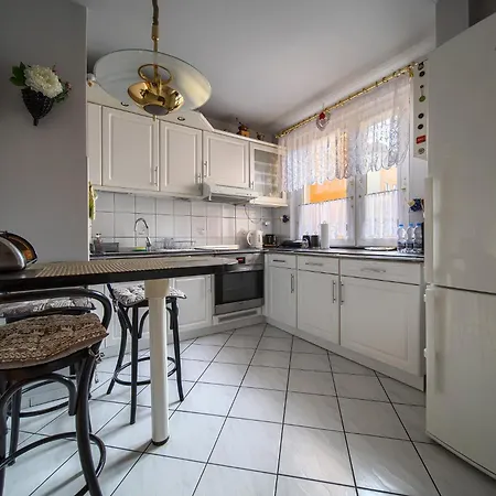 Szczepin Spacious By Bookinghost * 브로츠와프