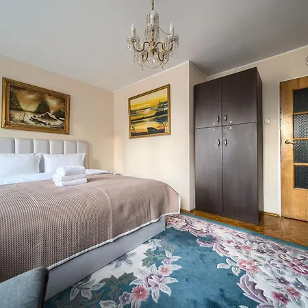 Szczepin Spacious By Bookinghost Apartmán *