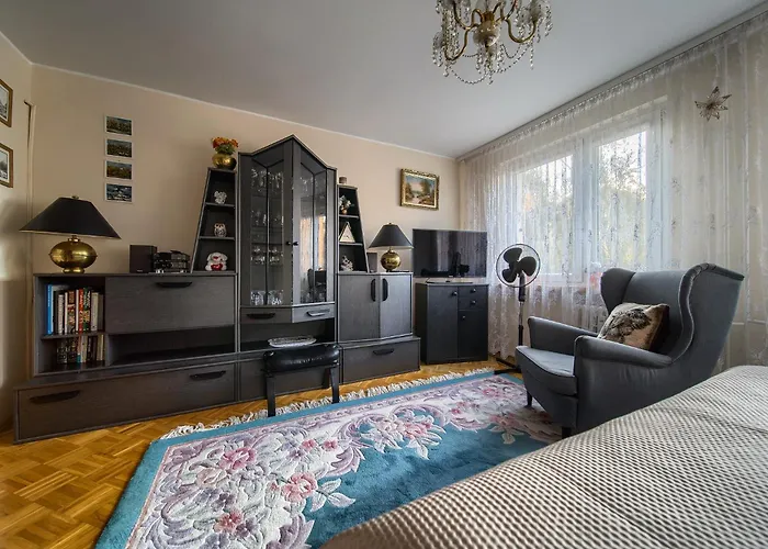 Szczepin Spacious By Bookinghost Appartement